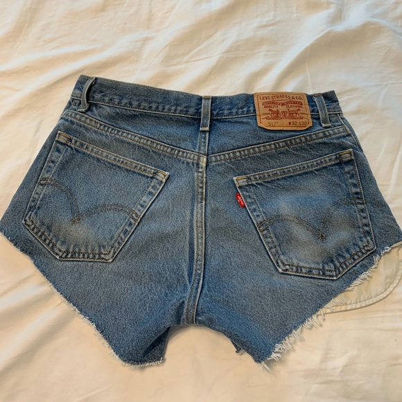 LEVIS SHORTS - Picture 3 of 4